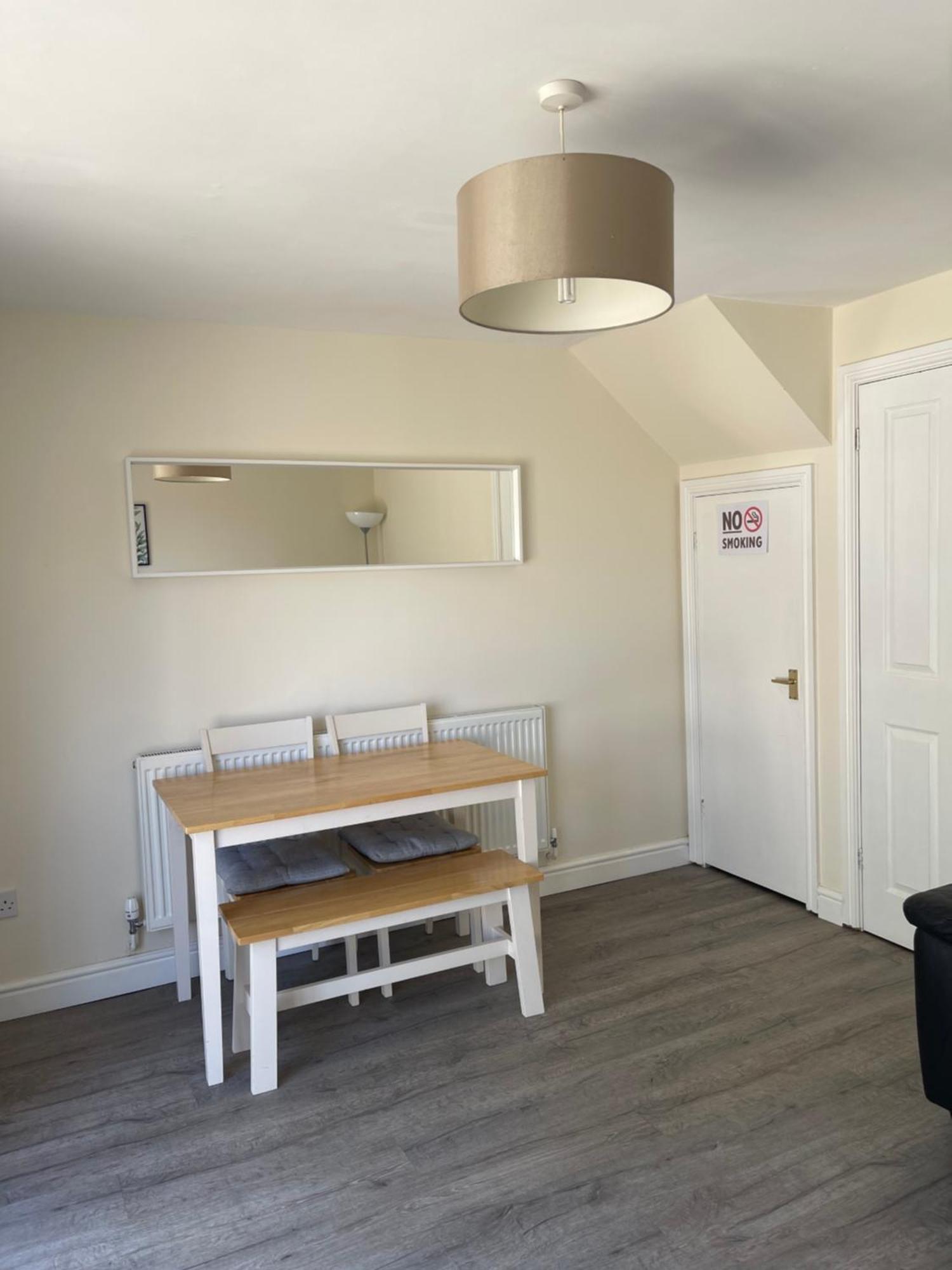 House Number 4 Sleeps Up To 4 With Smart Tvs In Every Room Веллингтон Экстерьер фото