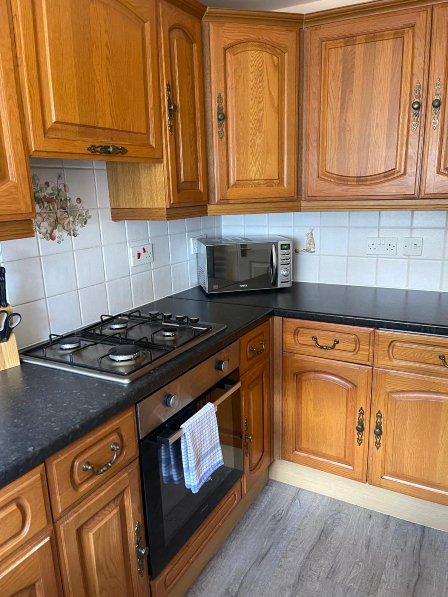 House Number 4 Sleeps Up To 4 With Smart Tvs In Every Room Веллингтон Экстерьер фото
